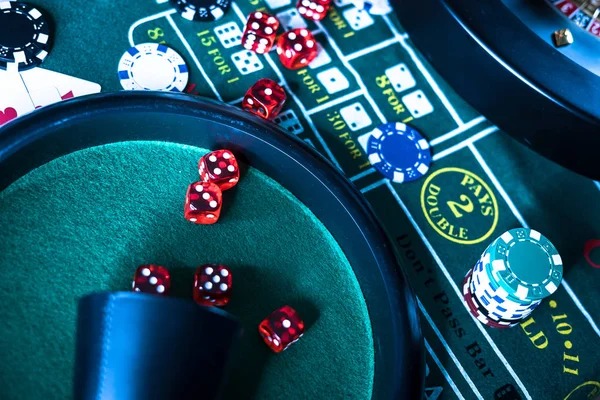 ibet44 prize table showing symbol payouts across multiple paylines for a slot game
